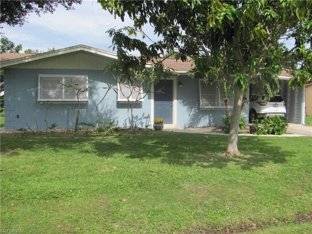 861 Lake Mcgregor DR FORT MYERS, FL 33919