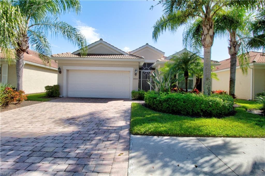 8428 Benelli CT NAPLES, FL 34114