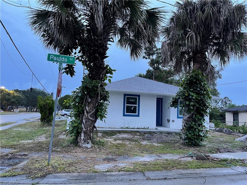 1901 Pauldo ST FORT MYERS, FL 33916