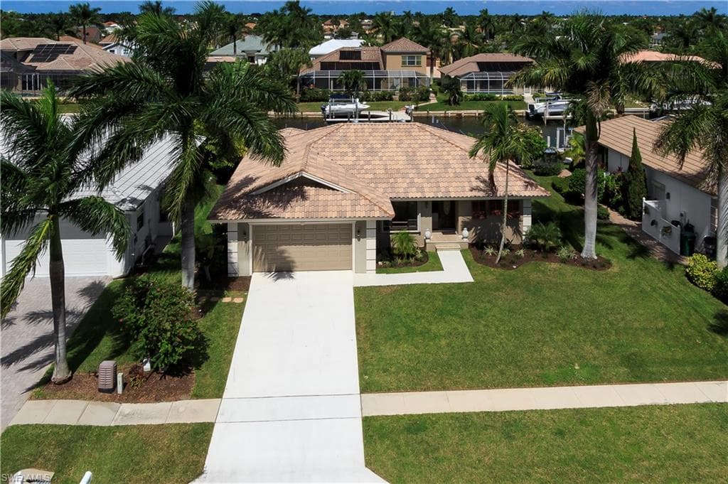 1650 Galleon CT MARCO ISLAND, FL 34145