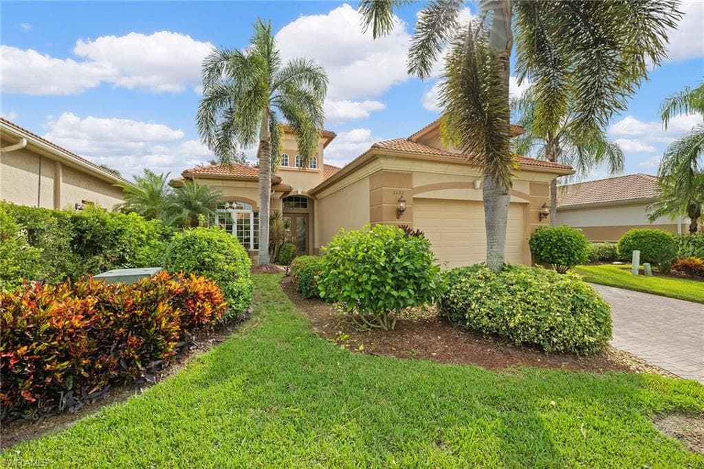 5592 Hammock Isles DR NAPLES, FL 34119