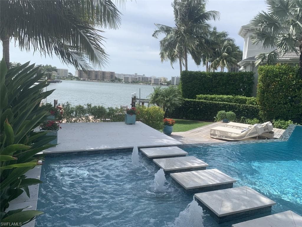 300 Mermaids Bight NAPLES, FL 34103