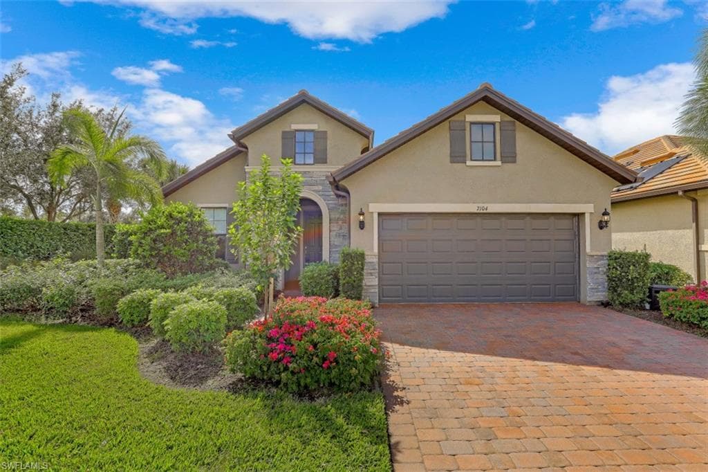 7104 Lily Way NAPLES, FL 34114