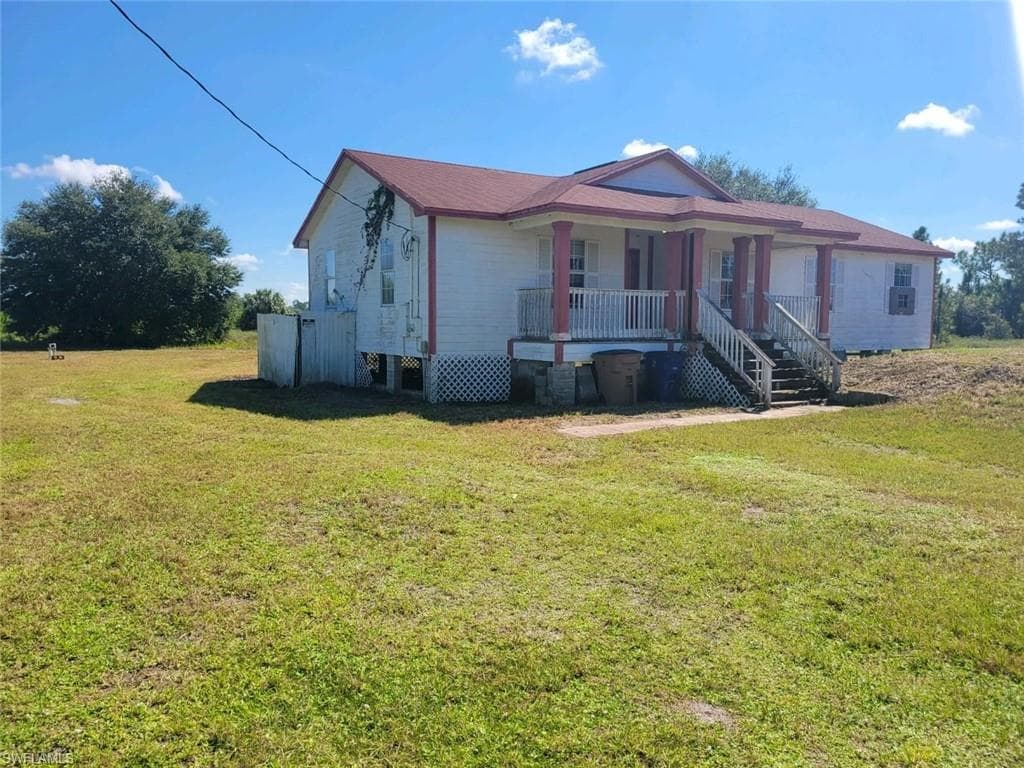 1416 Wells AVE LEHIGH ACRES, FL 33972