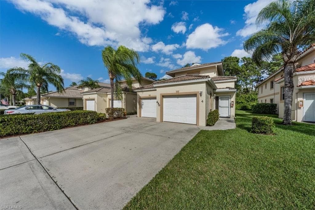 650 Luisa LN 805-4 NAPLES, FL 34104