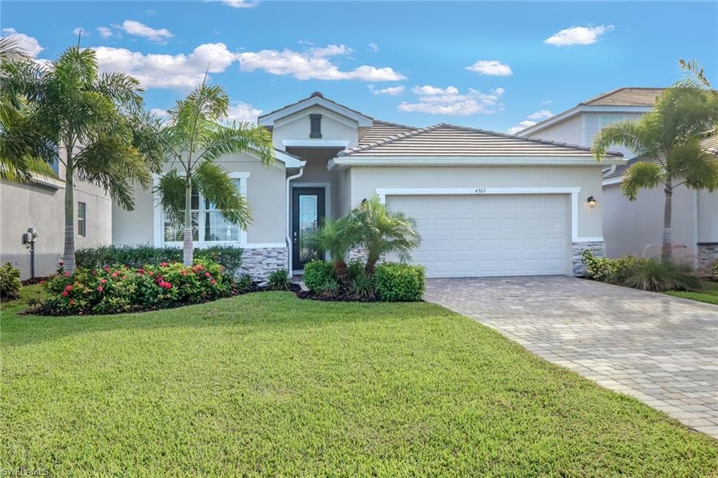 4307 Teaberry LN FORT MYERS, FL 33916