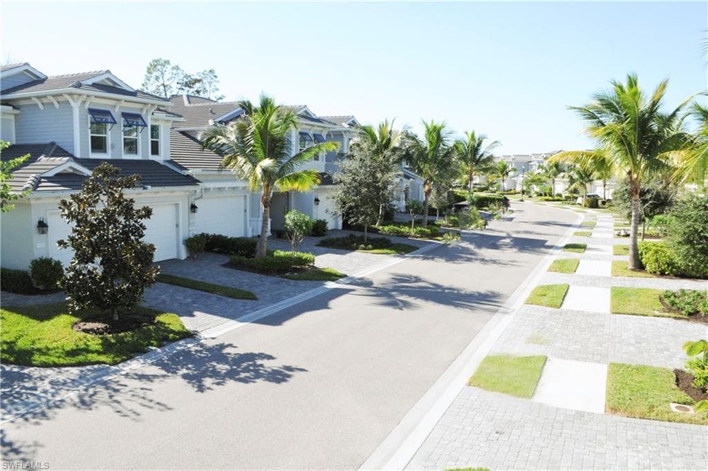 6965 Avalon CIR 1605 NAPLES, FL 34112