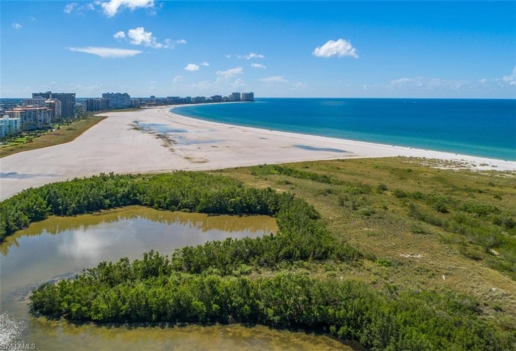 320 Seaview CT 701 MARCO ISLAND, FL 34145