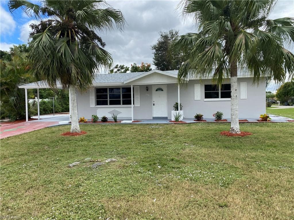 116 Alcala CT LEHIGH ACRES, FL 33936