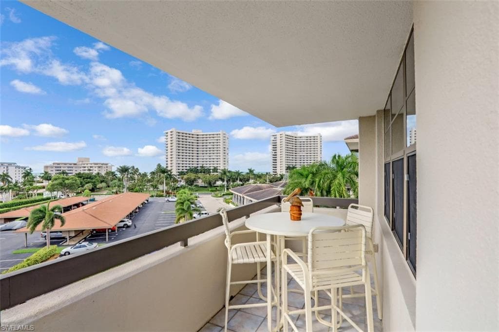 651 Seaview CT B-508 MARCO ISLAND, FL 34145