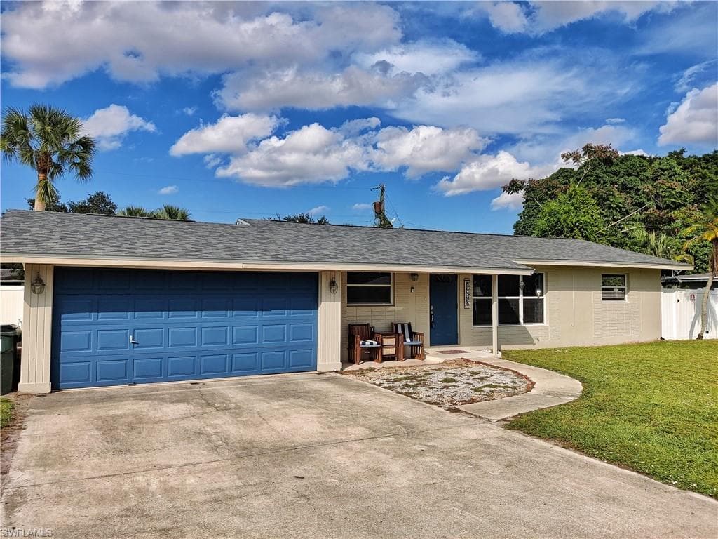 1037 Wilshire DR FORT MYERS, FL 33919