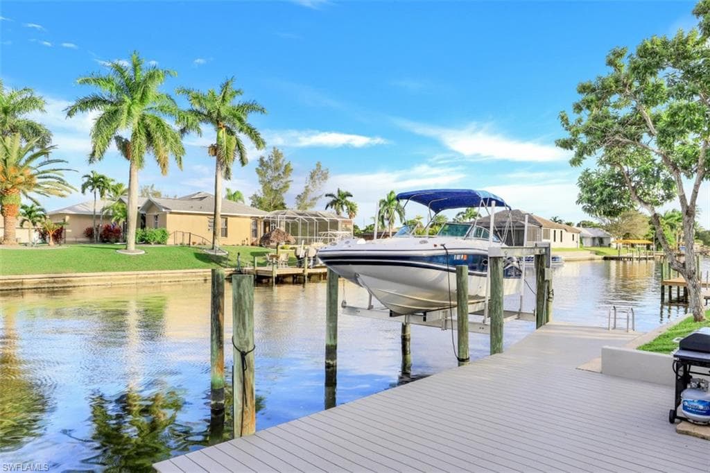3425 SW 2nd AVE CAPE CORAL, FL 33914