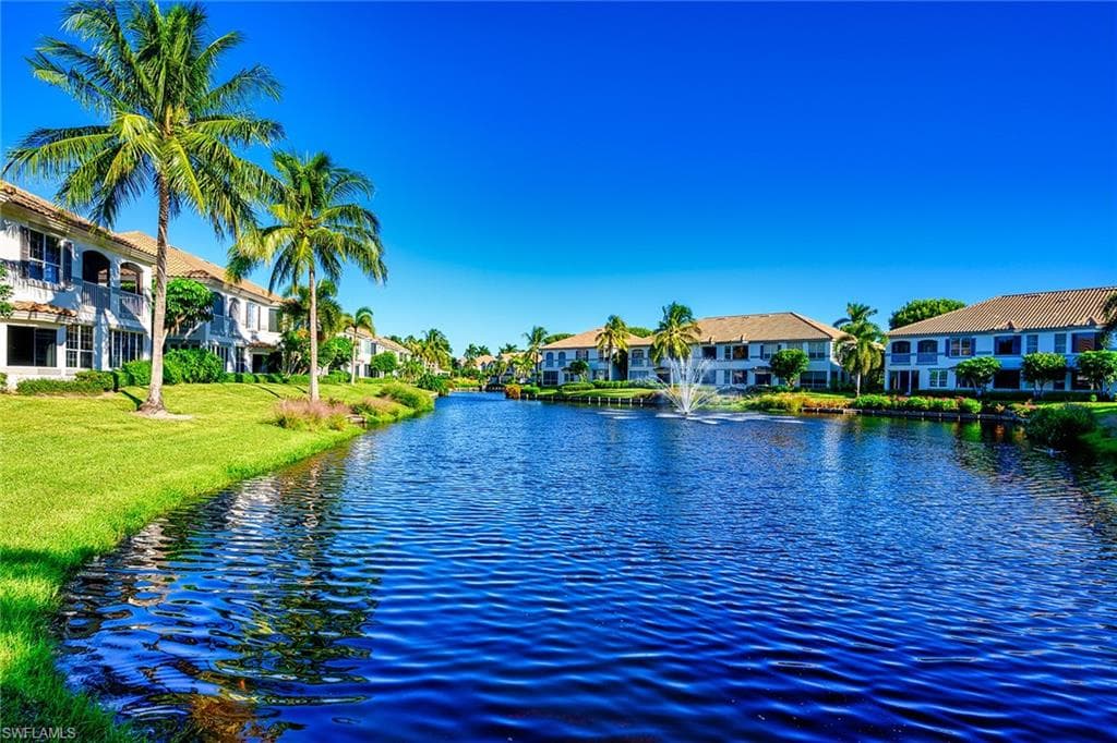 172 Colonade CIR 1304 NAPLES, FL 34103