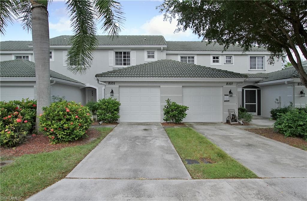 8105 Pacific Beach DR FORT MYERS, FL 33966