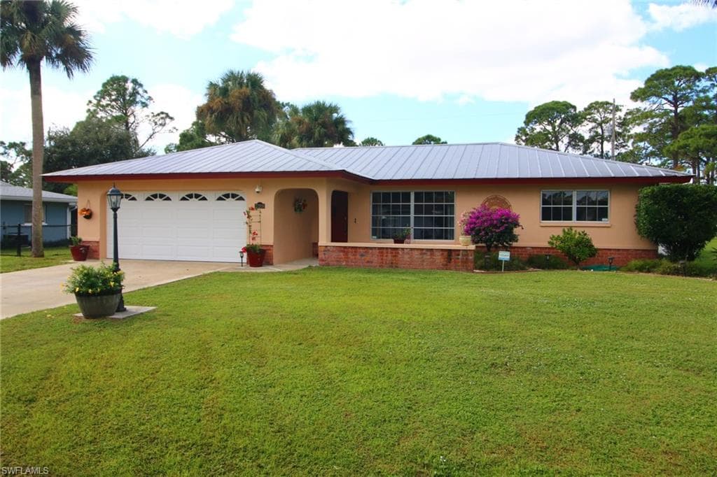 17209 Wayzata CT NORTH FORT MYERS, FL 33917