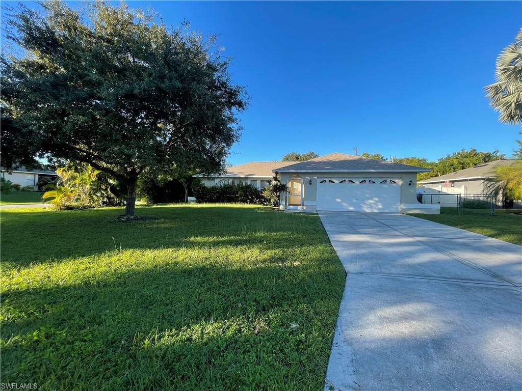 501 17th TER CAPE CORAL, FL 33990