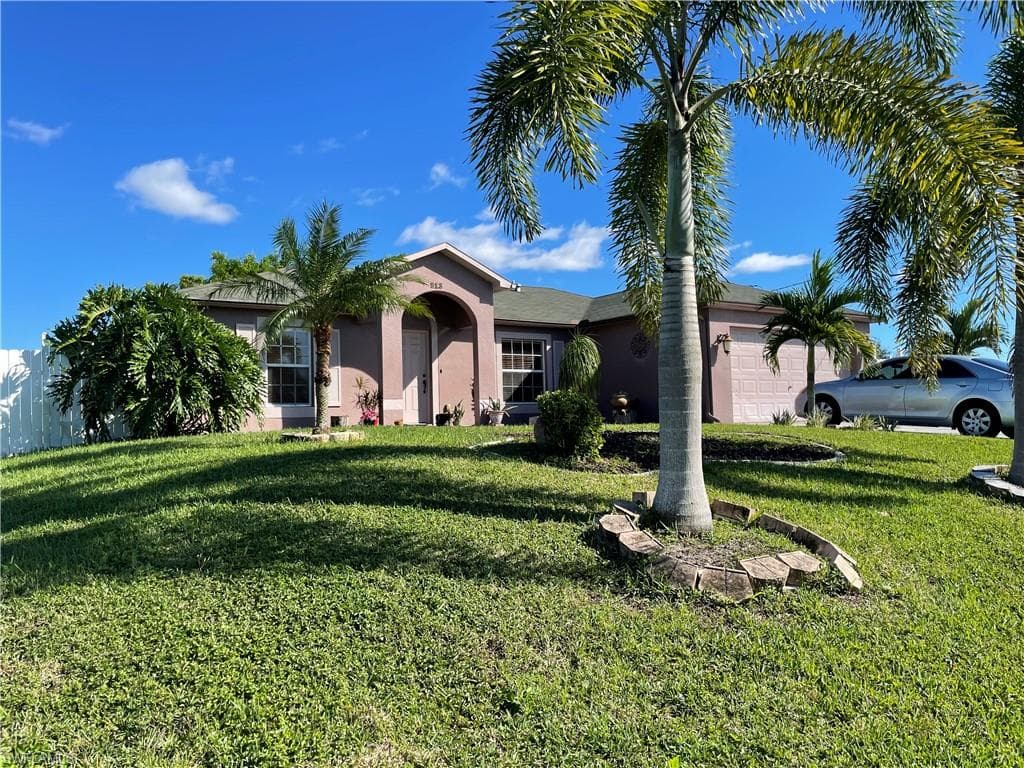 913 NW 8th PL CAPE CORAL, FL 33993