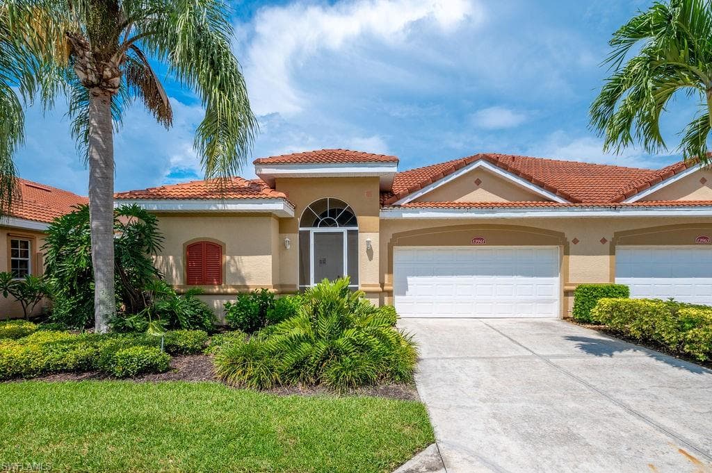 13961 Bently CIR FORT MYERS, FL 33912
