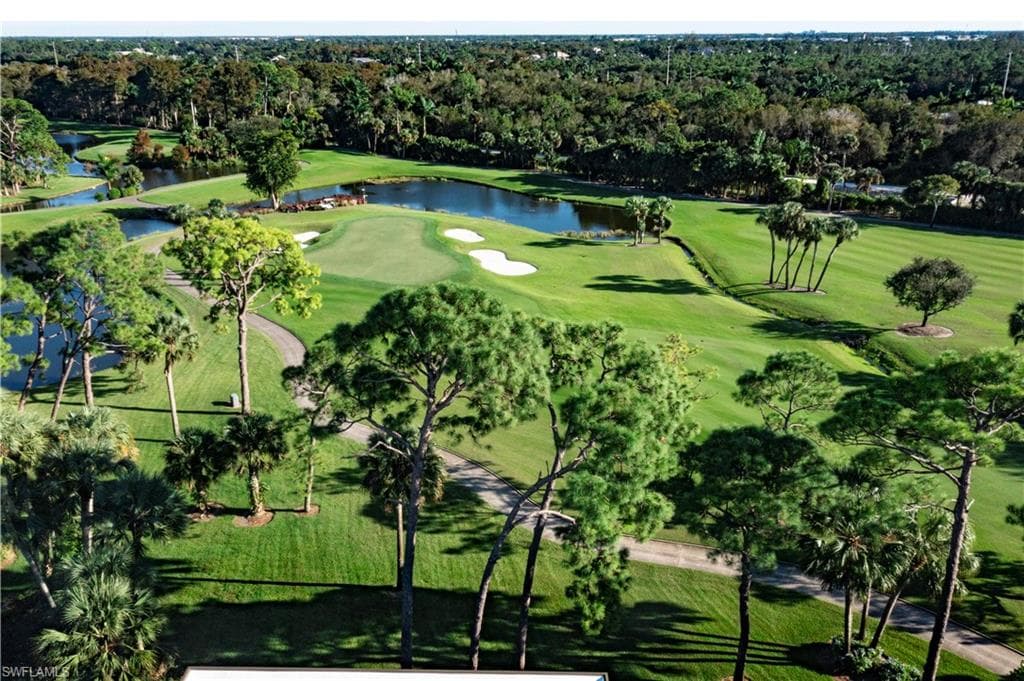 107 Clubhouse LN 391 NAPLES, FL 34105