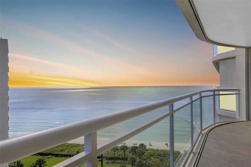 11125 Gulf Shore DR 1001 NAPLES, FL 34108