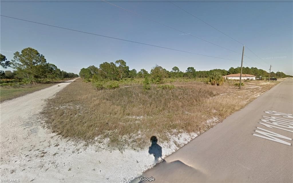 1600 Pine AVE LEHIGH ACRES, FL 33972