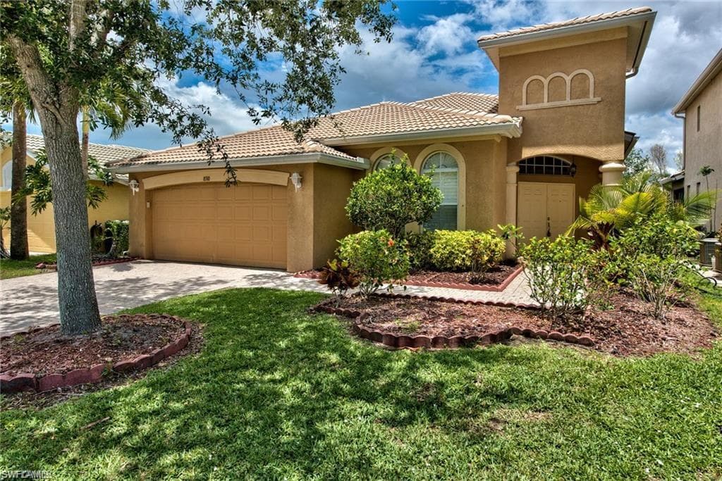 8310 Laurel Lakes WAY NAPLES, FL 34119