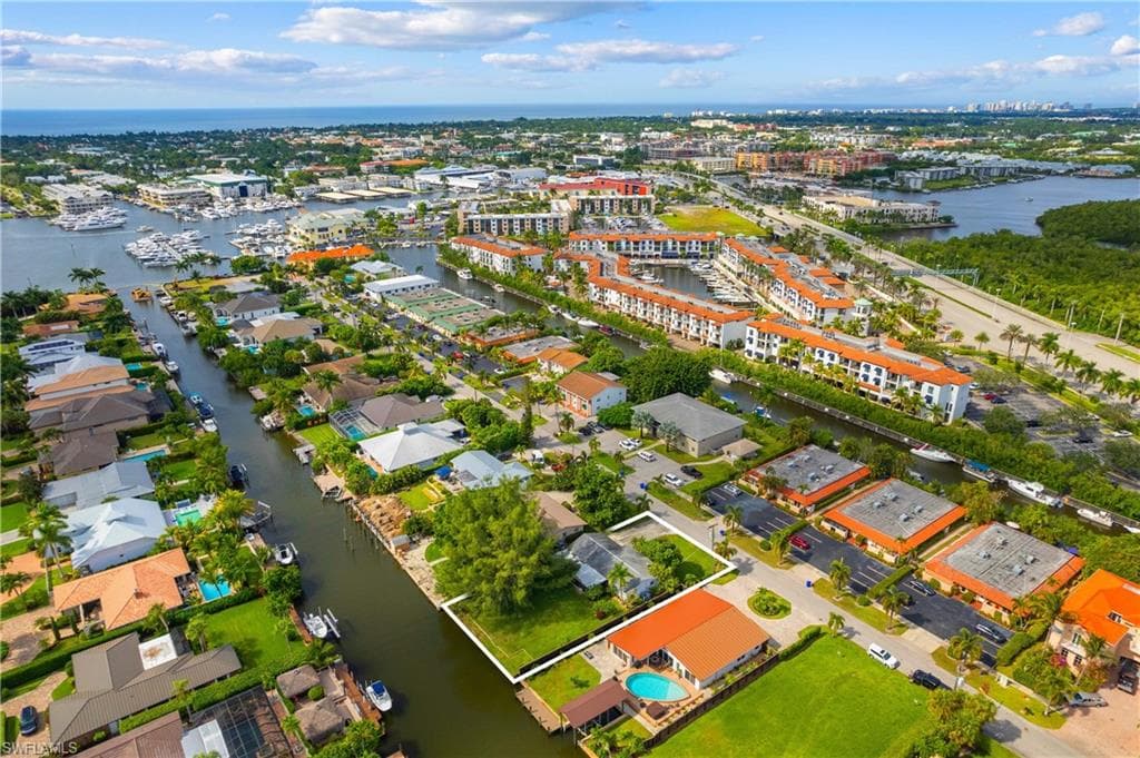 1580 Curlew AVE NAPLES, FL 34102