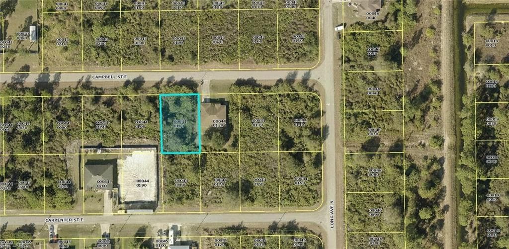 868 Campbell ST E LEHIGH ACRES, FL 33974