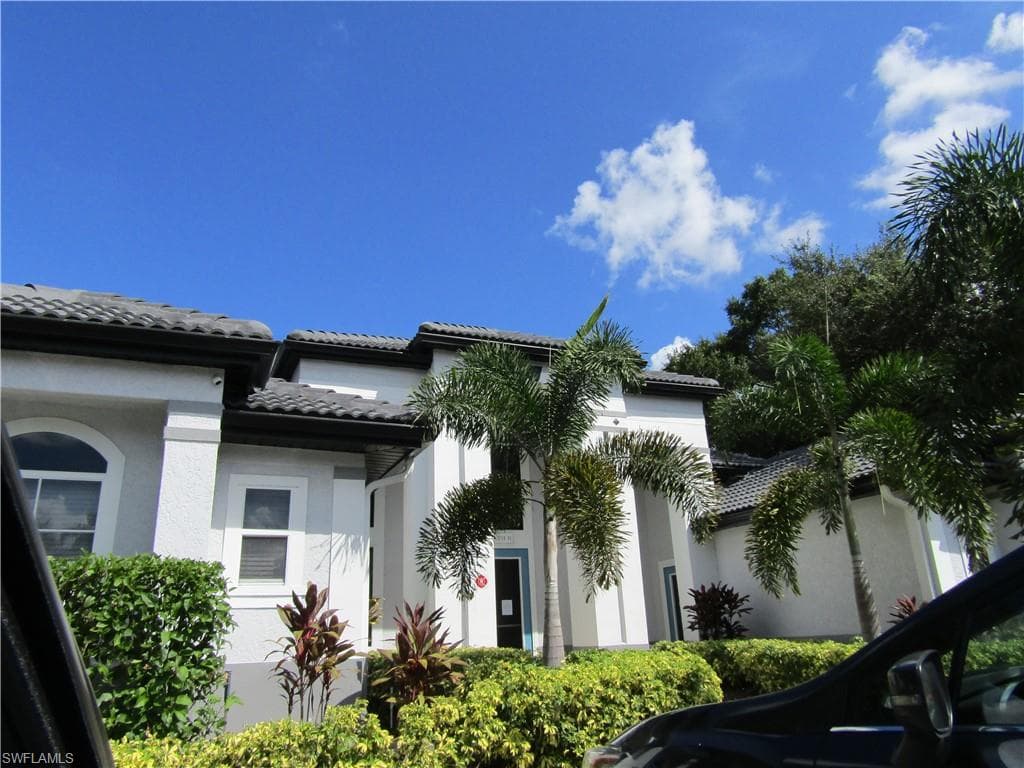 5521 Legacy Crescent PL 304 RIVERVIEW, FL 33578