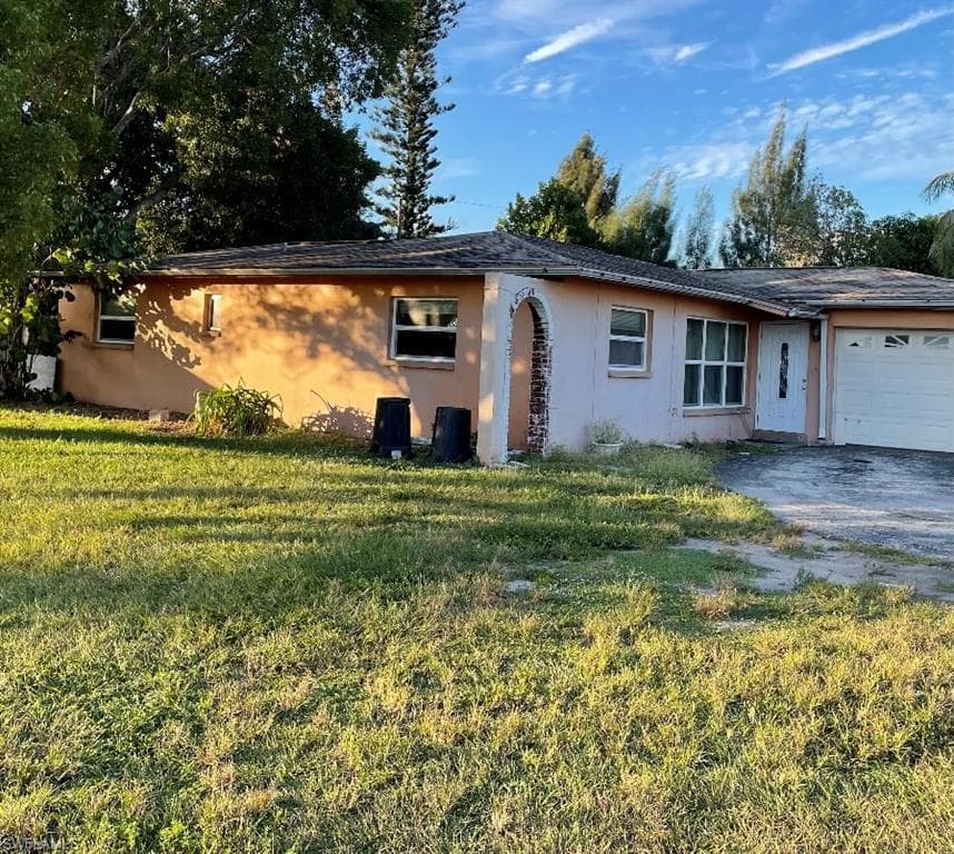 7311 Louise DR FORT MYERS, FL 33967