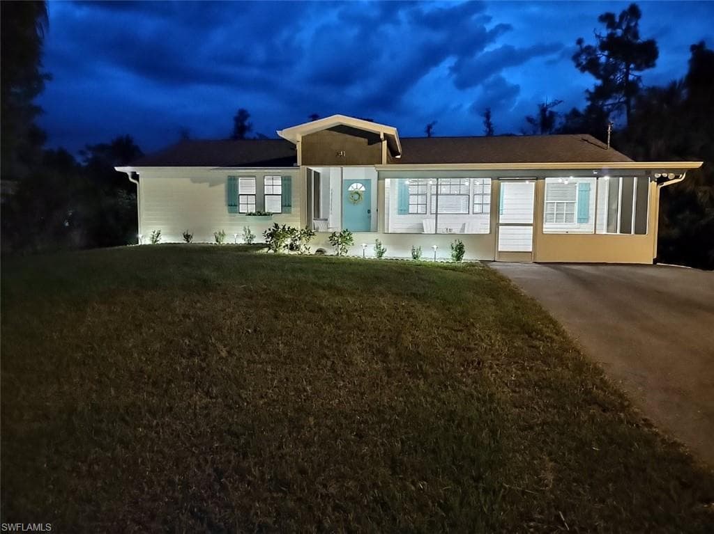 241 39th AVE NE NAPLES, FL 34120