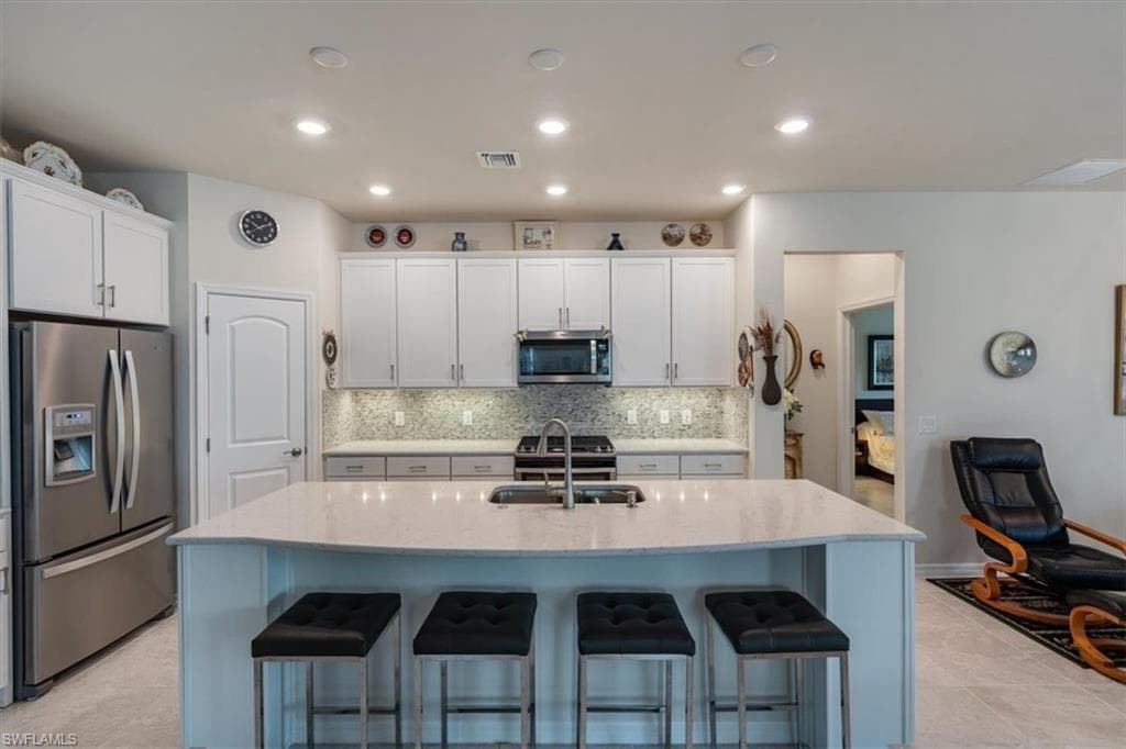 7266 Wilton DR NAPLES, FL 34109