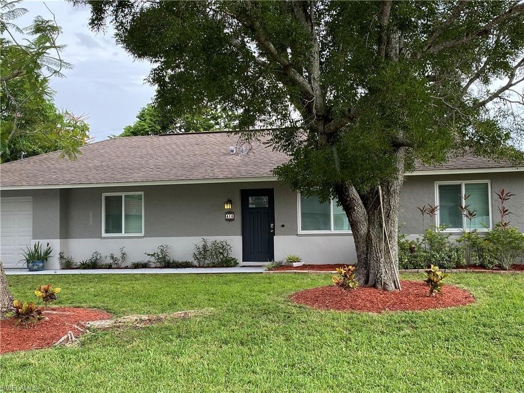 416 38th TER CAPE CORAL, FL 33914