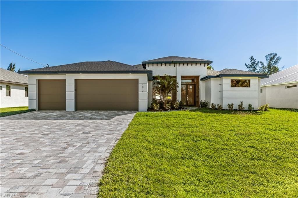 1812 SW 30th TER CAPE CORAL, FL 33914