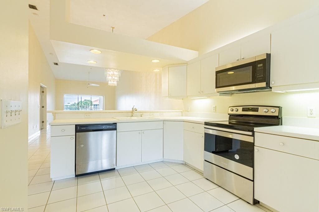 6700 Beach Resort DR 10 NAPLES, FL 34114