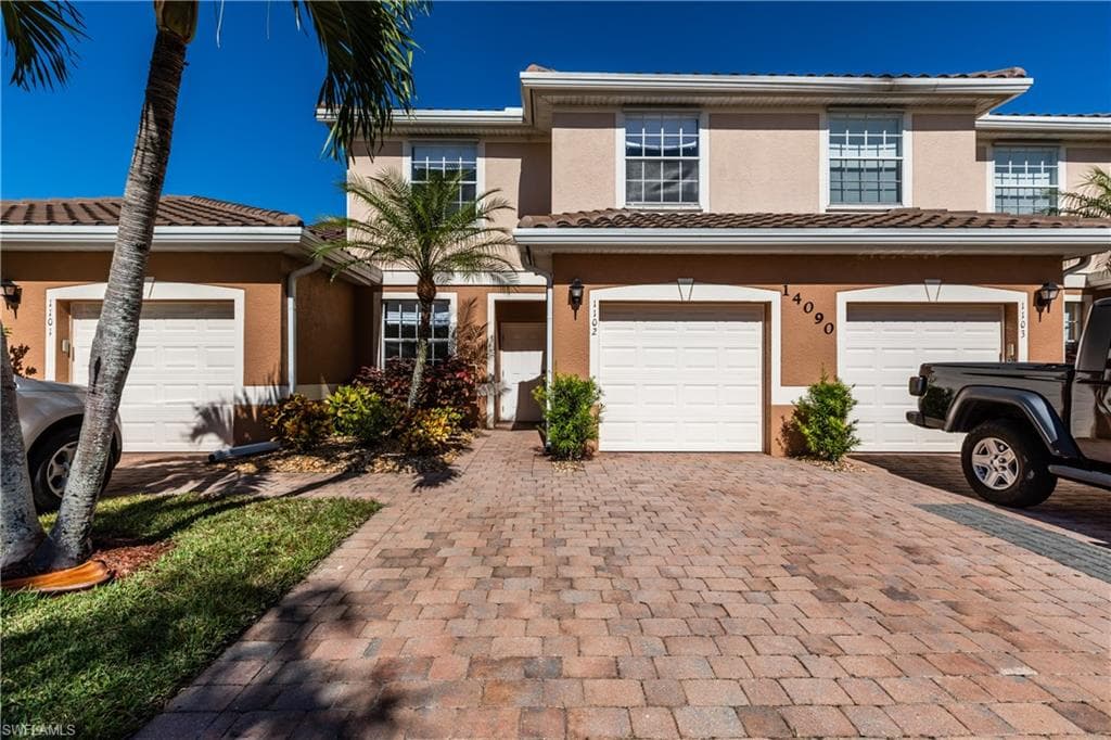 14090 Winchester CT 1102 NAPLES, FL 34114