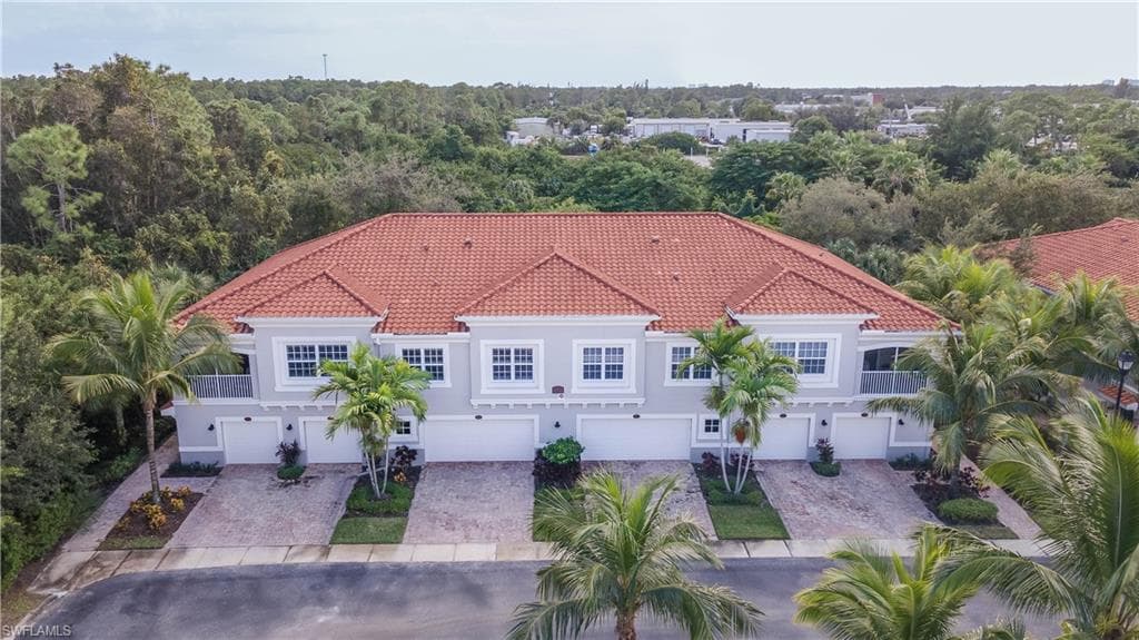 23601 Alamanda DR 101 ESTERO, FL 34135
