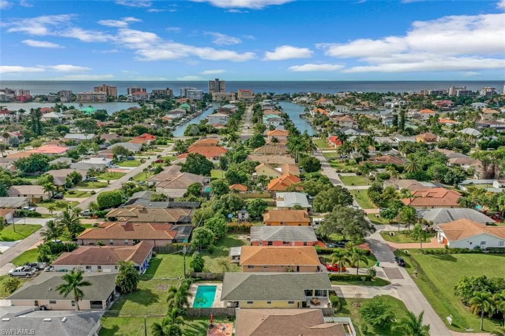 562 100th AVE N NAPLES, FL 34108