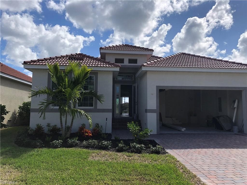 8611 Banyan Bay BLVD FORT MYERS, FL 33908