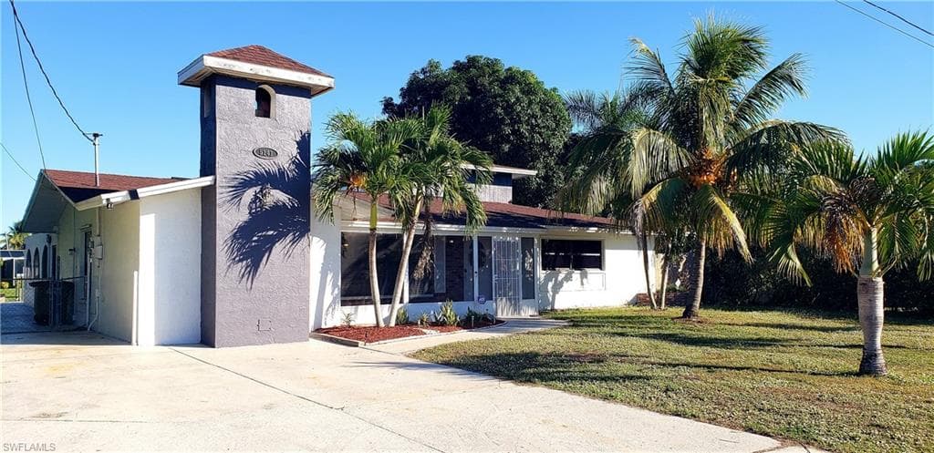 5141 Santa Rosa CT CAPE CORAL, FL 33904