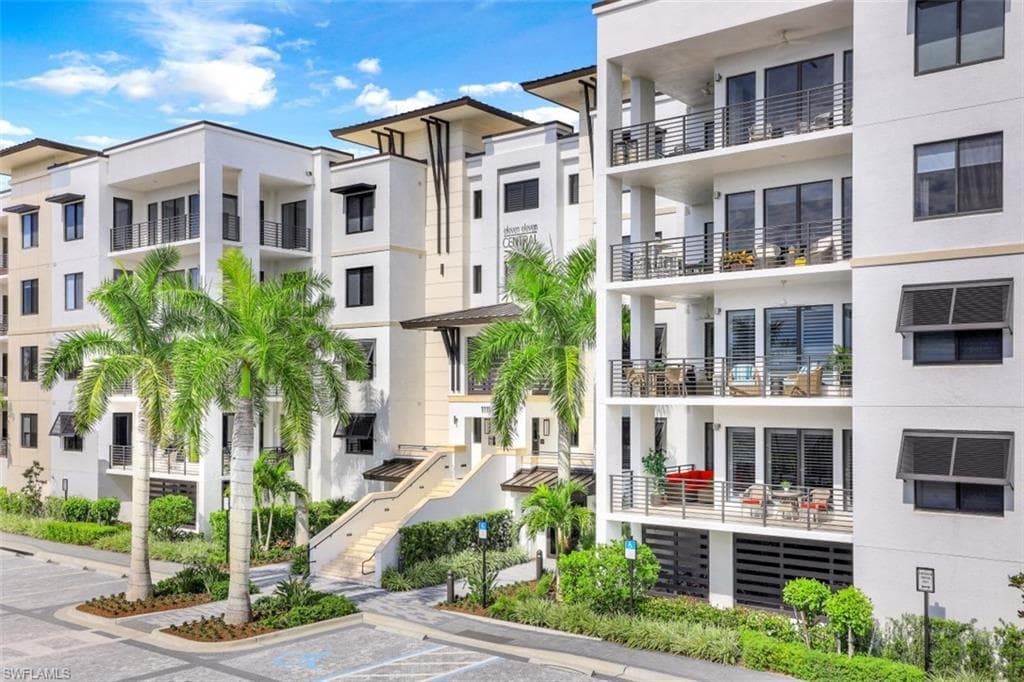 1111 Central AVE 402 NAPLES, FL 34102