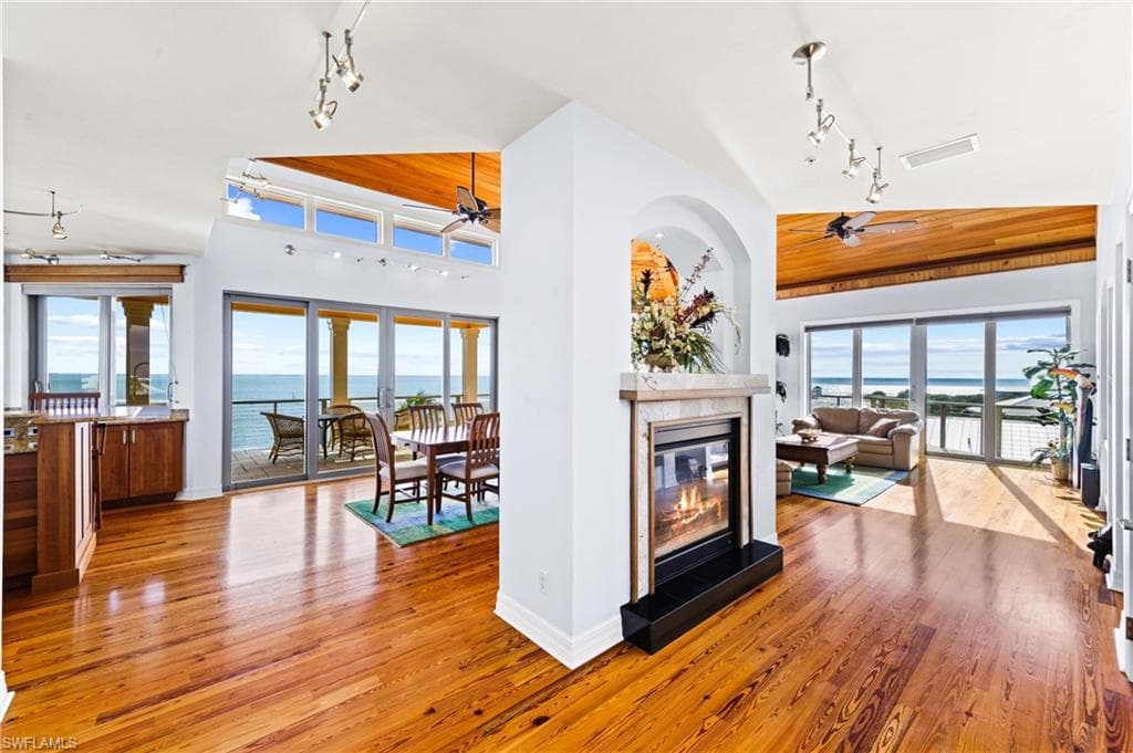 4261 Point House TRL Upper Captiva, FL 33924