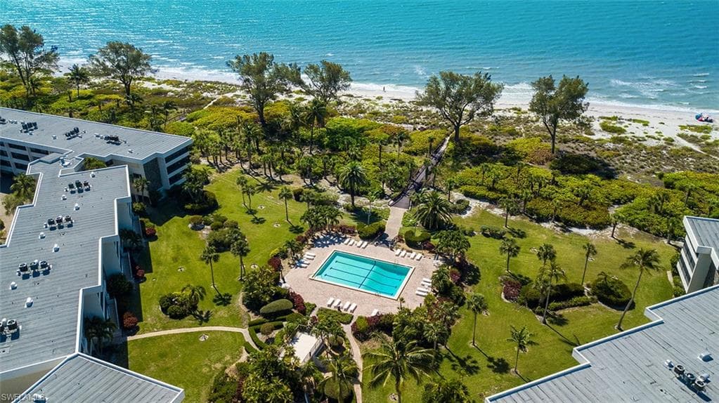 1605 Middle Gulf DR 124 SANIBEL, FL 33957