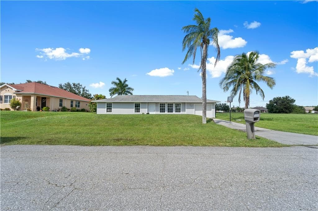 2203 NE 15th TER CAPE CORAL, FL 33909