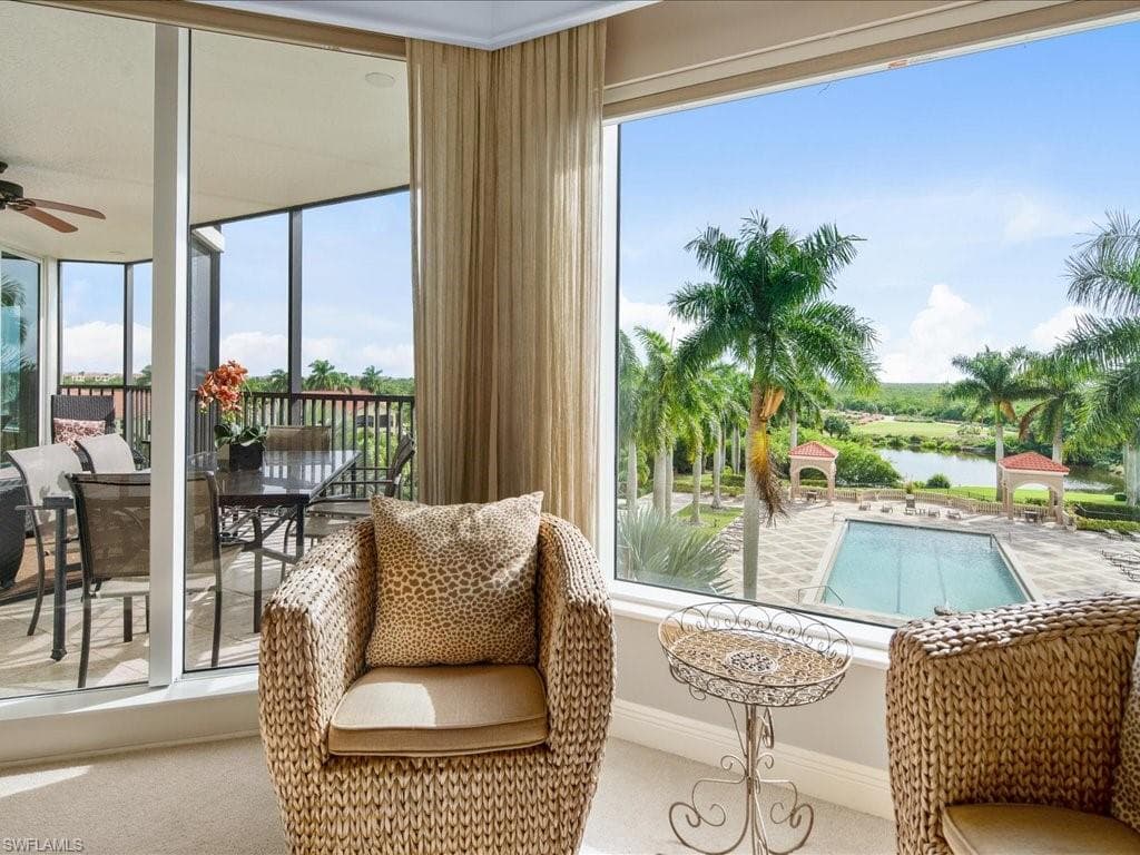 1060 Borghese LN 303 NAPLES, FL 34114