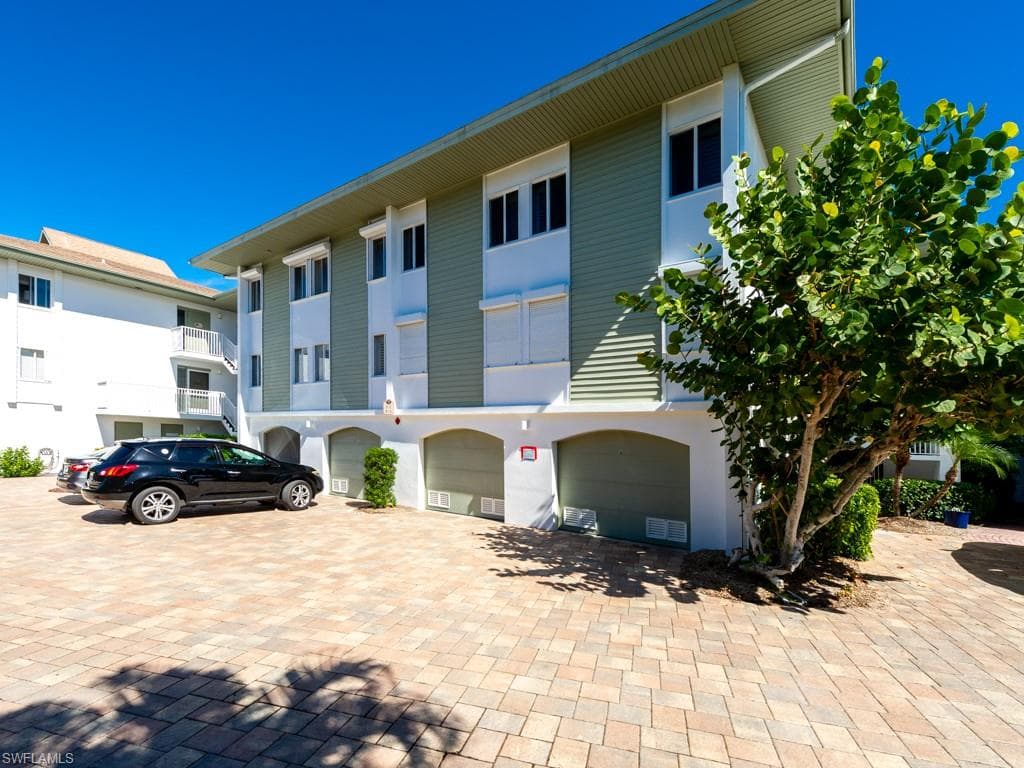 1341 Middle Gulf DR 11C SANIBEL, FL 33957