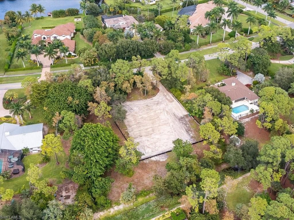 174 Carica RD NAPLES, FL 34108