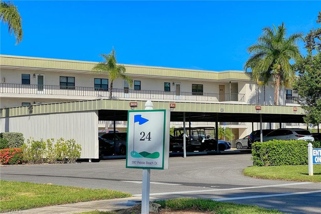 1747 Pebble Beach DR 215 FORT MYERS, FL 33907