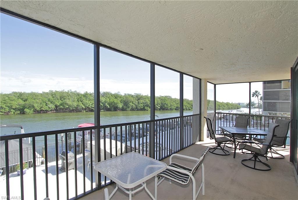 26225 Hickory BLVD 1B BONITA SPRINGS, FL 34134