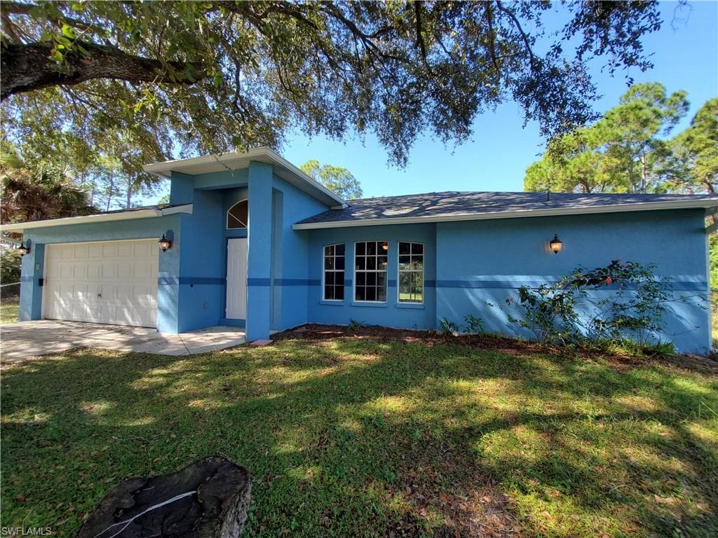 1515 Acacia AVE LEHIGH ACRES, FL 33972